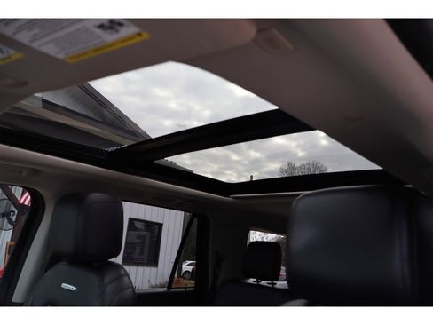 Used 2019 Ford Expedition Max Platinum image 22