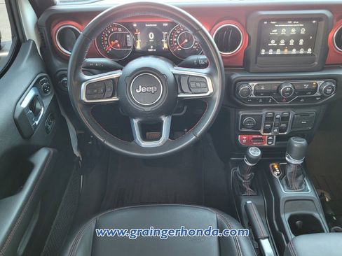 Used 2021 Jeep Gladiator Rubicon image 12