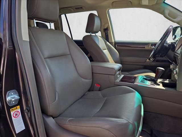 Used 2018 Lexus GX 460 Luxury w/ Preferred Accessory Package AWD/4WD image 18
