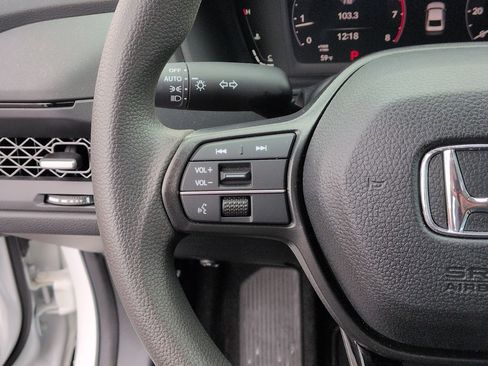 Used 2023 Honda Accord EX image 18