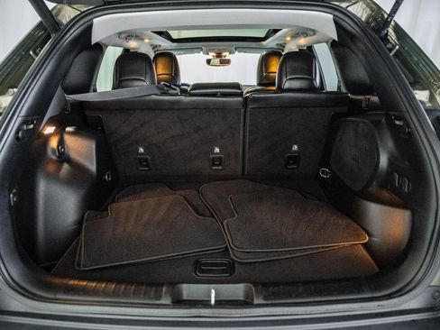 Used 2019 Jeep Cherokee Limited w/ Trailer Tow Group image 13