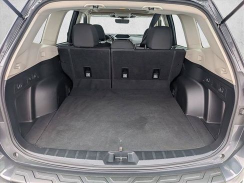 Used 2022 Subaru Forester Premium AWD/4WD image 6