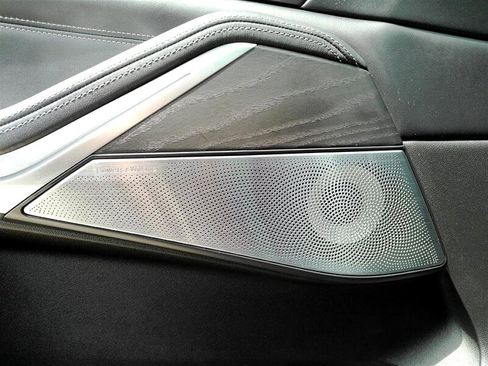 Used 2020 BMW X7 M50i image 24