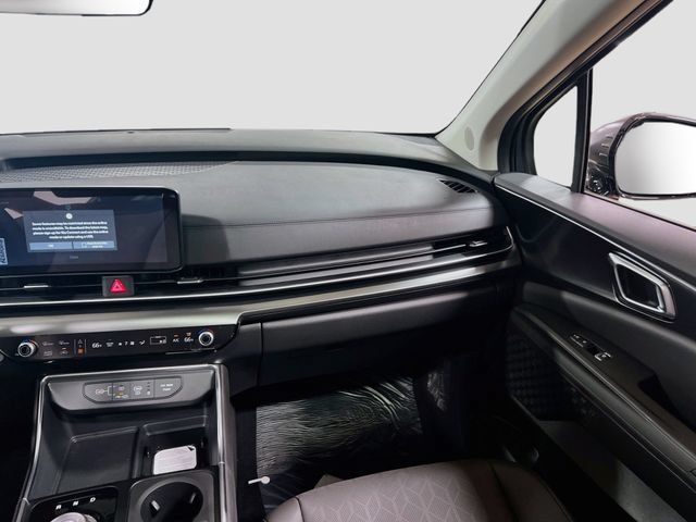 New 2027 Kia Carnival SX w/ Dark Edition Package FWD image 25