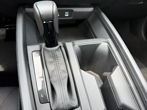 Used 2024 Honda Accord EX image 18