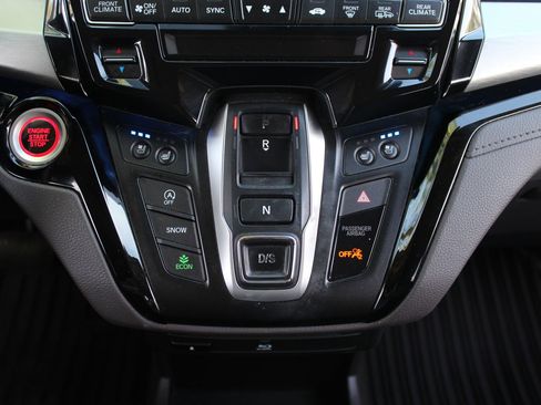 Used 2019 Honda Odyssey Elite image 19