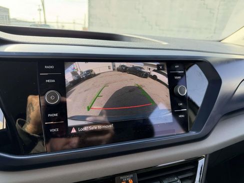 Used 2023 Volkswagen Taos SE image 31