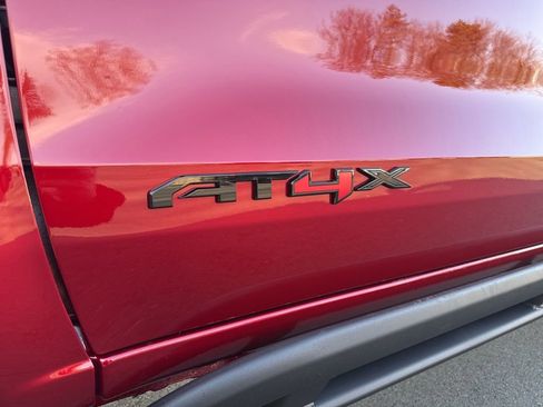 New 2026 GMC Canyon AT4X w/ LPO, Black Badging Package image 61