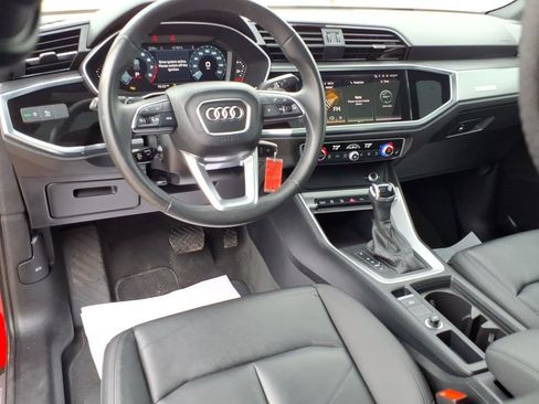 Used 2025 Audi Q3 2.0T Premium AWD/4WD image 16