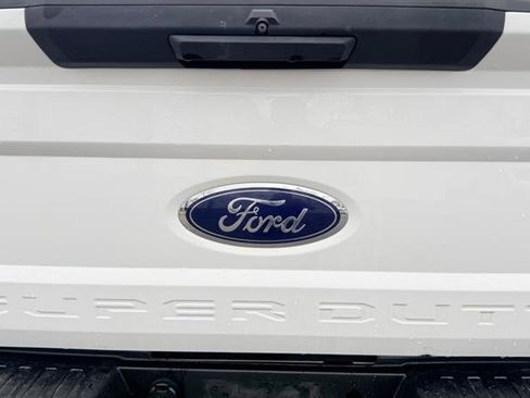 Used 2019 Ford F250 XL w/ Power Equipment Group AWD/4WD image 36