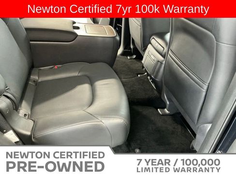Used 2024 Nissan Armada SL w/ Captain's Chairs Package AWD/4WD image 19