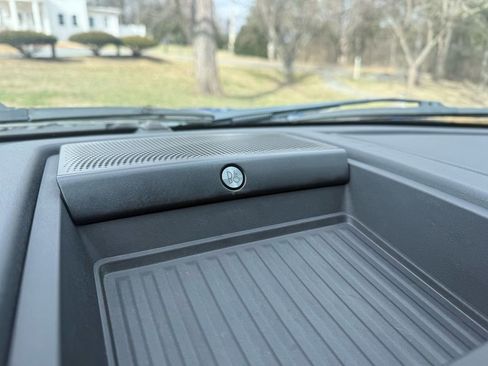 Used 2018 Ford F150 Lariat w/ Equipment Group 502A Luxury image 30