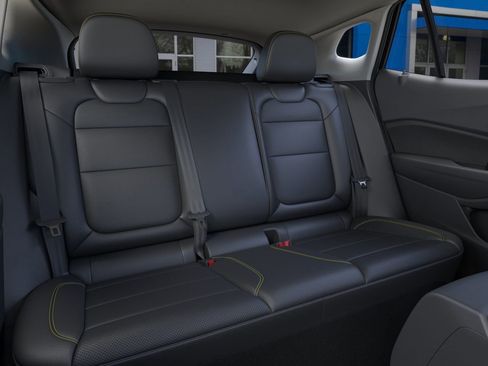 New 2026 Chevrolet Trax ACTIV w/ Sunroof Package FWD image 25