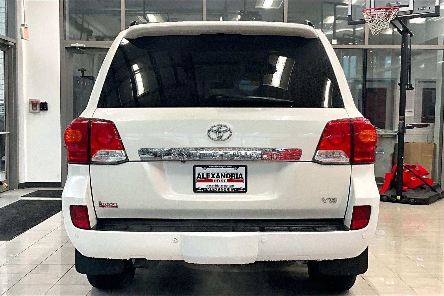 Used 2015 Toyota Land Cruiser AWD/4WD image 4