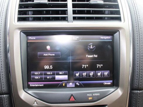 Used 2013 Lincoln MKX AWD image 30