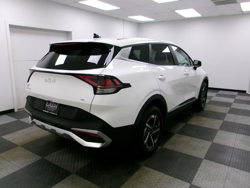 Used 2025 Kia Sportage LX AWD/4WD image 13