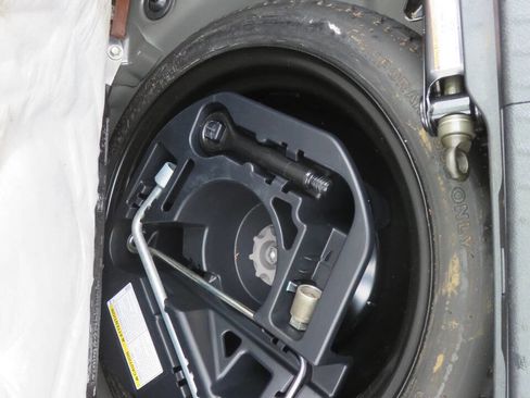 Used 2017 Lexus CT 200h w/ Navigation System Package image 38