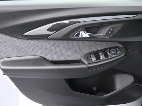 Used 2023 Chevrolet TrailBlazer LT image 23