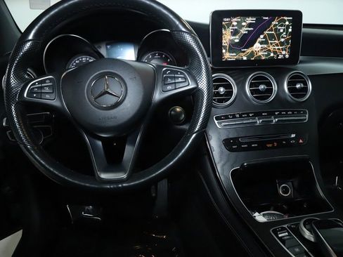 Used 2018 Mercedes-Benz GLC 300 4MATIC image 30