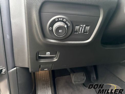 New 2025 Jeep Grand Cherokee Limited w/ Luxury Tech Group II image 13