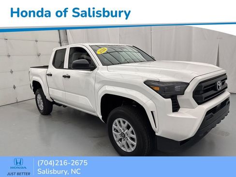 Used 2024 Toyota Tacoma SR AWD/4WD image 1