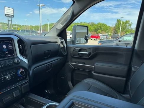 Used 2020 Chevrolet Silverado 3500 LTZ w/ LTZ Plus Package AWD/4WD image 19