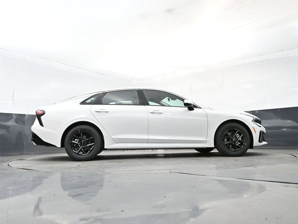 New 2026 Kia K5 LXS FWD image 17
