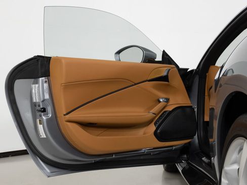 Used 2024 Ferrari Roma RWD image 29