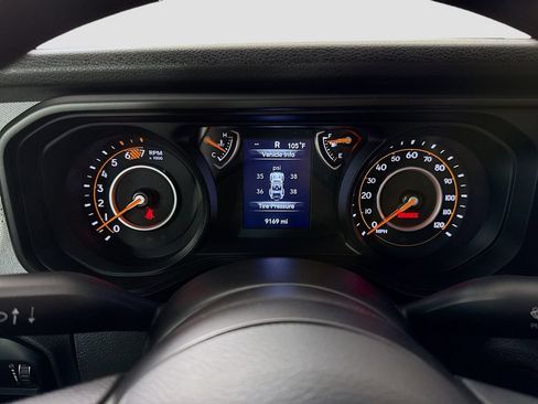 Used 2025 Jeep Wrangler Unlimited Sport AWD/4WD image 34