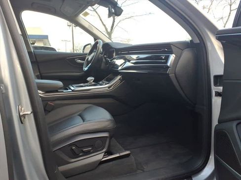Used 2022 Audi Q7 Premium Plus w/ Premium Plus Package image 14