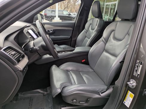 Certified 2023 Volvo XC90 T8 Ultimate image 26