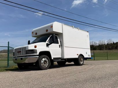 Used 2009 GMC TopKick C4500 2WD Regular Cab