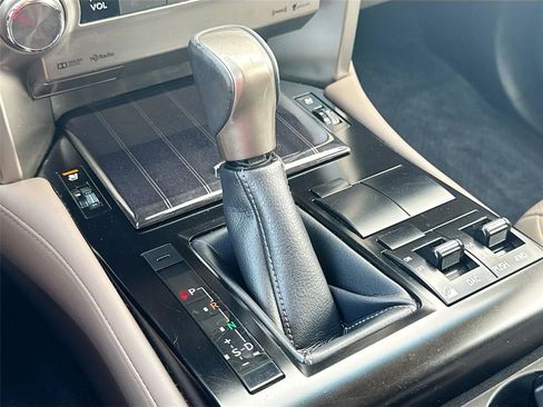 Used 2021 Lexus GX 460 Premium w/ Premium Package image 17