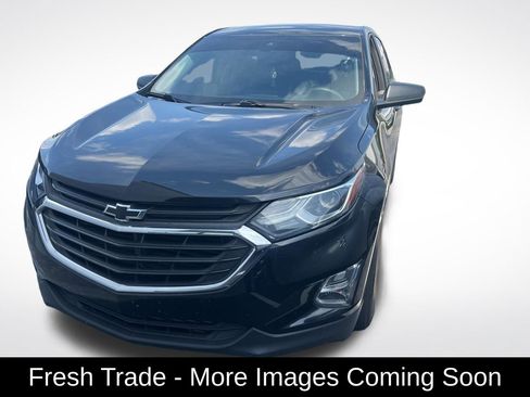 Used 2020 Chevrolet Equinox LS w/ LS Convenience Package FWD image 1