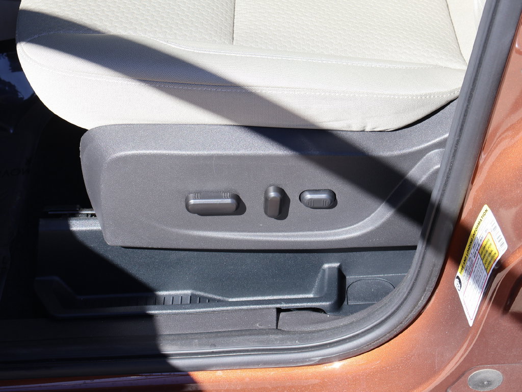 Used 2017 Ford Escape SE FWD image 22