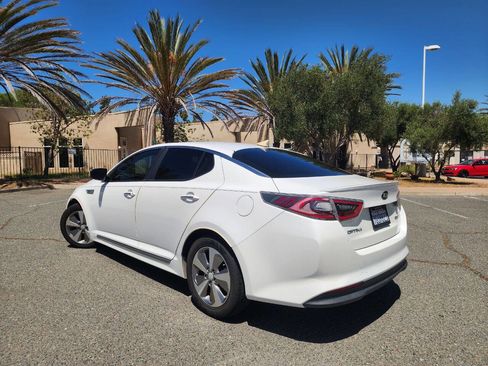 Used 2014 Kia Optima EX image 3