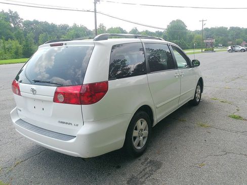 Used 2007 Toyota Sienna LE w/ LE Pkg 3 FWD image 6