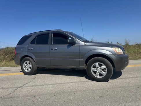 Used 2008 Kia Sorento LX 4dr SUV 4WD image 1