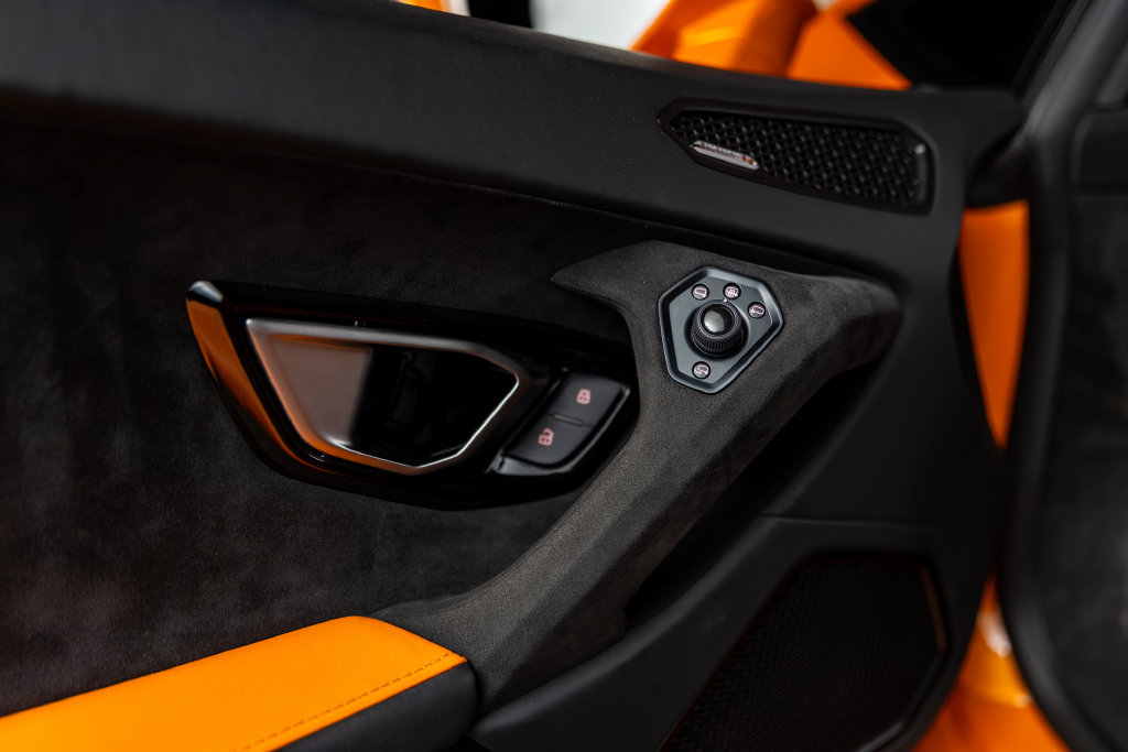 Used 2023 Lamborghini Huracan Tecnica RWD image 48