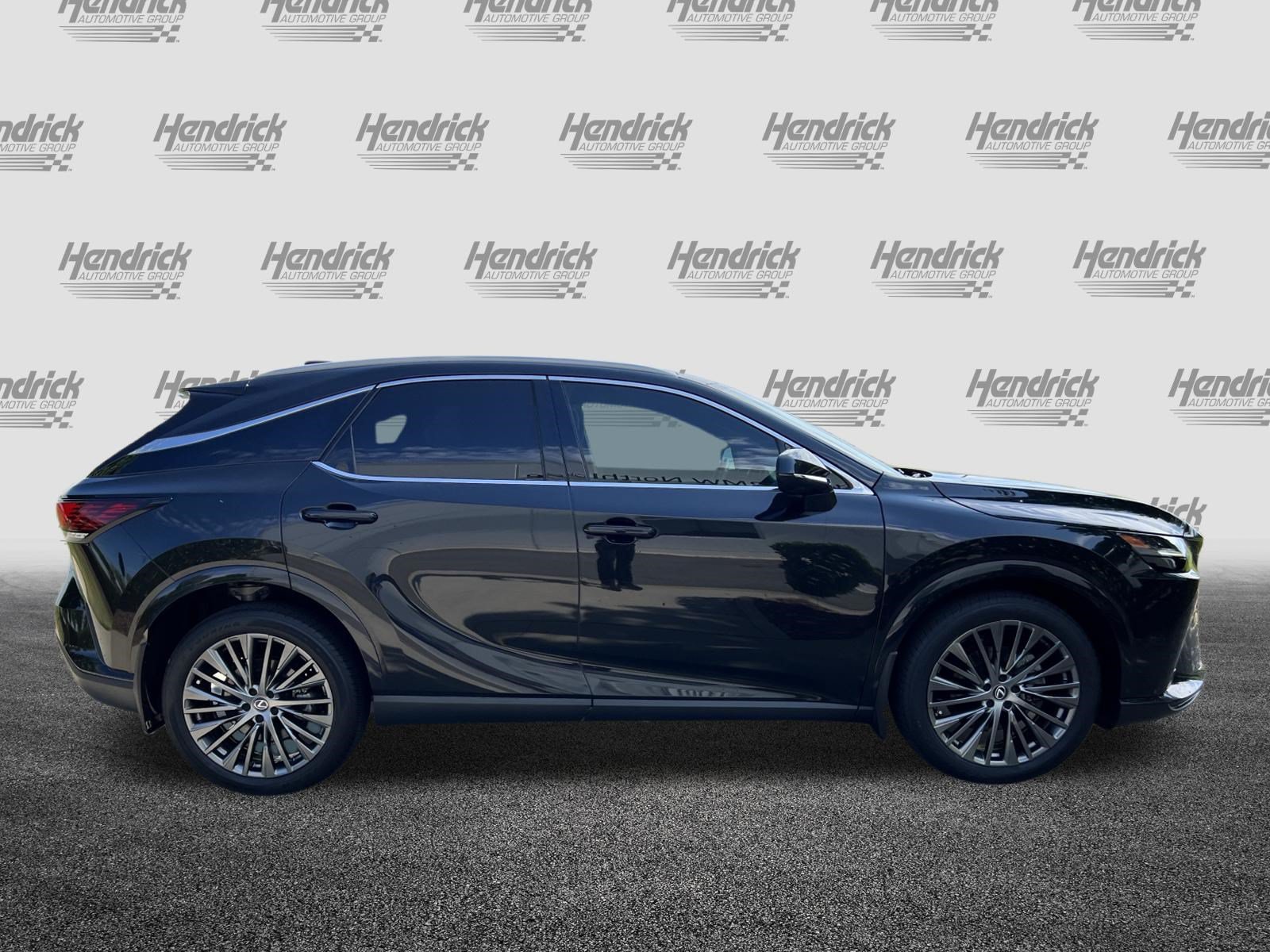 Used 2024 Lexus RX 350h w/ Convenience Package AWD/4WD image 10