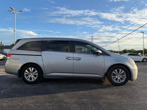 Used 2016 Honda Odyssey SE image 4