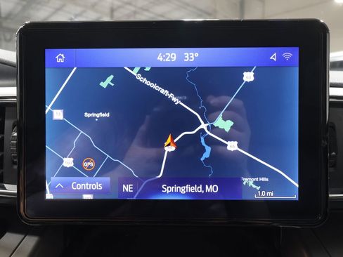 Used 2021 Ford Explorer XLT w/ Equipment Group 202A image 13