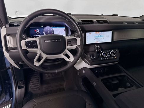 Used 2023 Land Rover Defender 90 SE AWD/4WD image 23