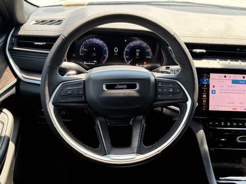 New 2026 Jeep Grand Cherokee Limited AWD/4WD image 32