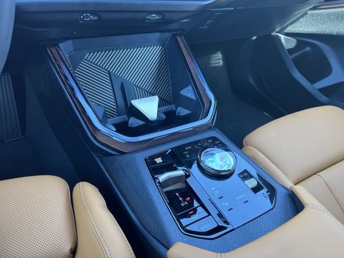 Used 2025 BMW X3 xDrive30i w/ Premium Package image 11