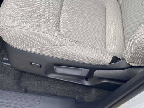 Used 2025 Toyota 4Runner SR5 RWD image 21