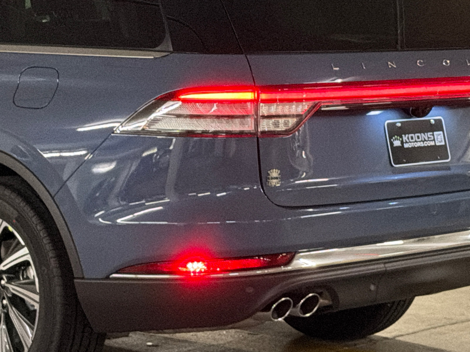 New 2027 Lincoln Aviator AWD image 7