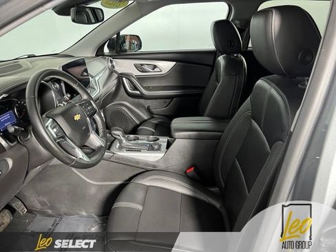 Used 2023 Chevrolet Blazer LT w/ Midnight/Sport Edition FWD image 9