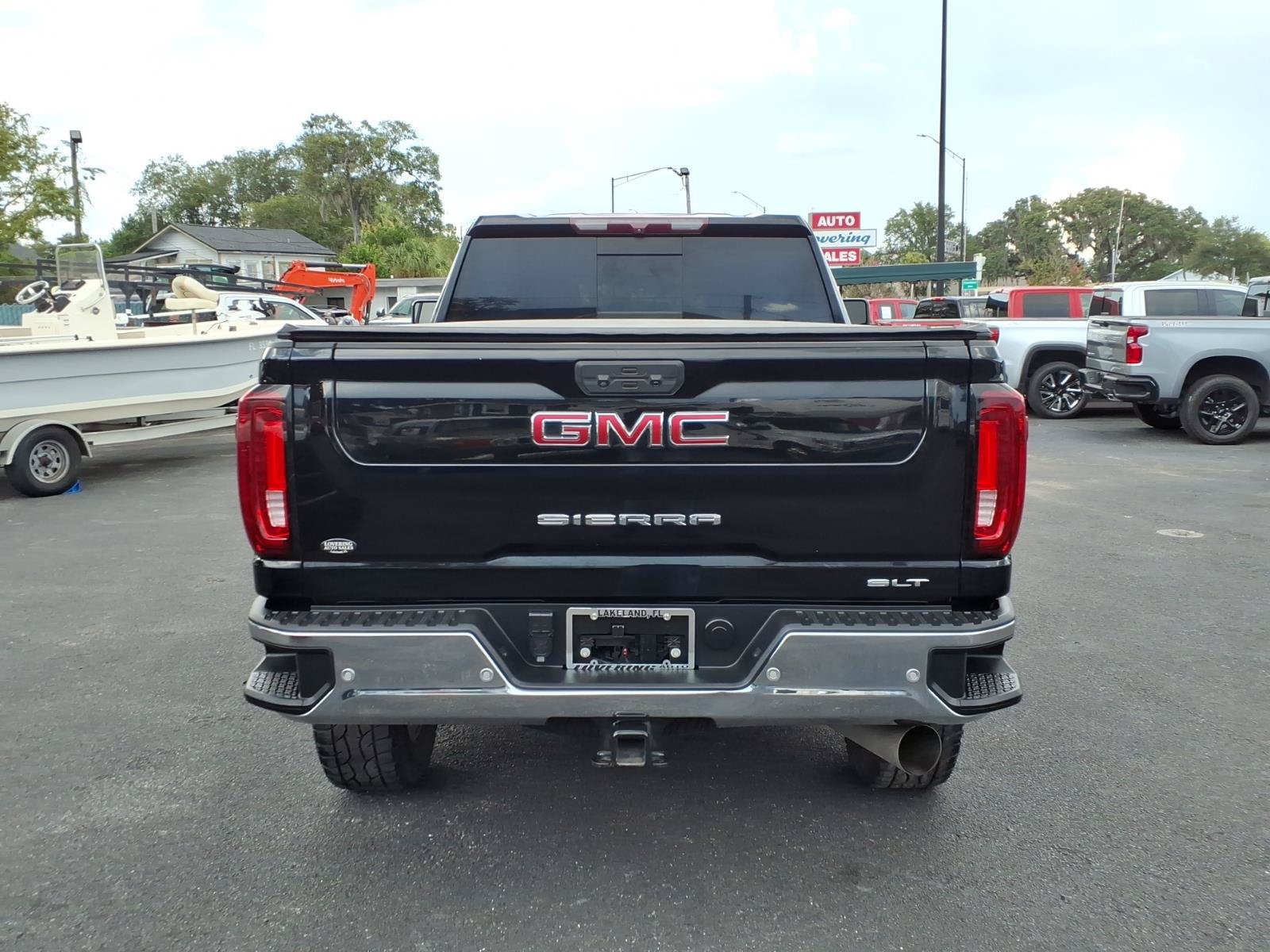 Used 2022 GMC Sierra 2500 SLT w/ SLT Premium Package AWD/4WD image 4