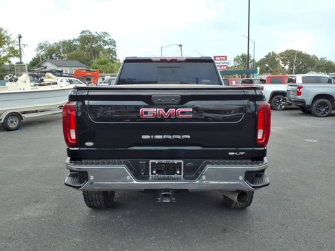 Used 2022 GMC Sierra 2500 SLT w/ SLT Premium Package AWD/4WD image 4